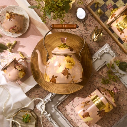 Wild Rose Mauve 2 Quart Tea Kettle