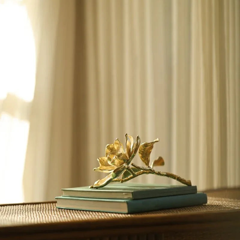 Magnolia Decorative Object